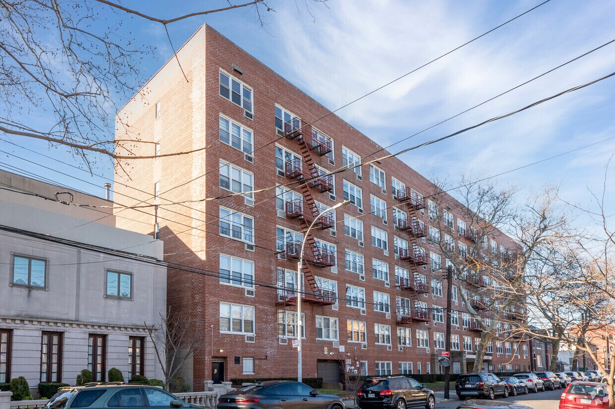 The Dauphin Apartments in Brooklyn, NY