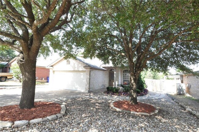 Building Photo - 1206 Shaun Dr