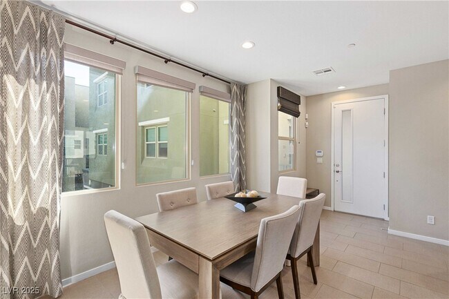 Foto del edificio - 11257 Rainbow Peak Ave