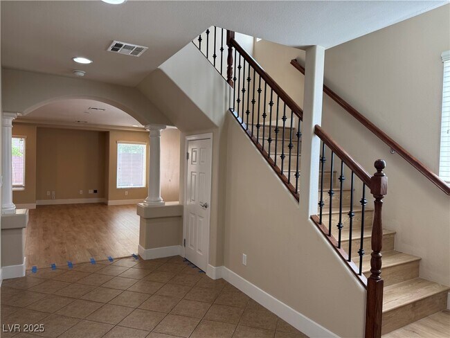 Foto del edificio - 6835 Frogs Leap Ct
