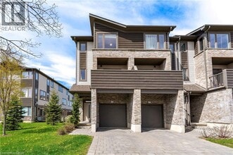 Building Photo - 2060 Meadowgate Blvd