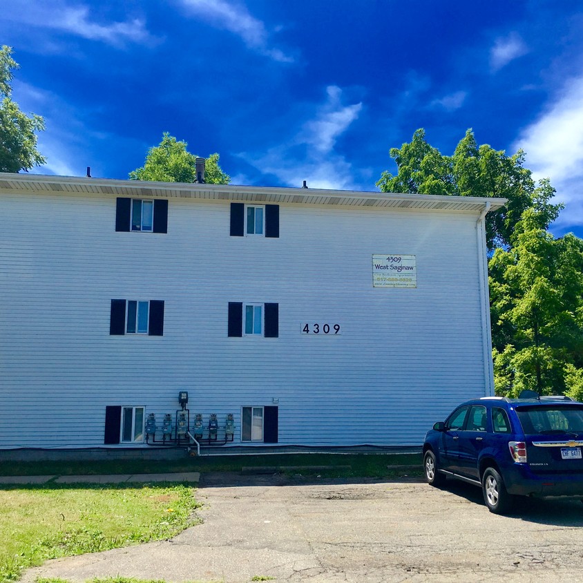 6-Unit Building - 4309 W Saginaw Hwy