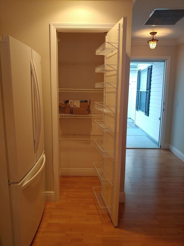 Building Photo - Stunning Location Pet Friendly 2/2 CYV