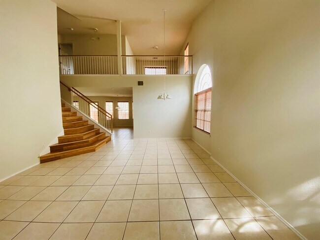 Building Photo - 14500 Ballycastle Trail