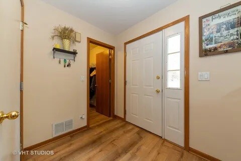 Building Photo - 222 Dunridge Cir
