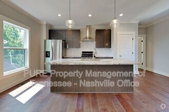 Building Photo - 2713 Torbett St