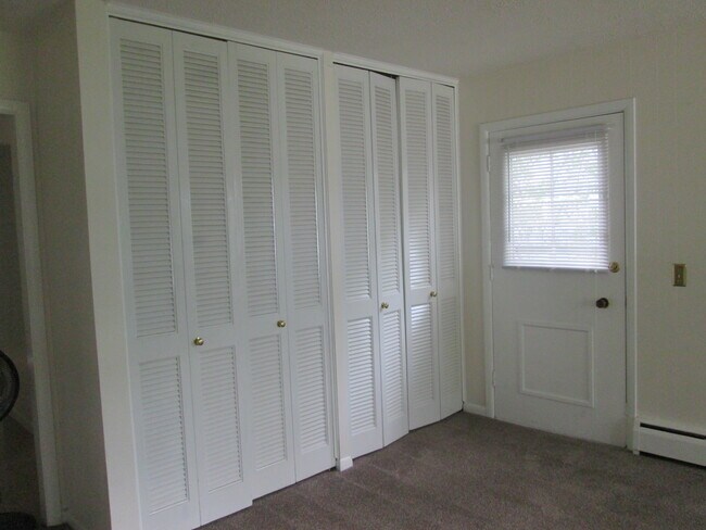 Living room 2 - 503 N Sherman Ave