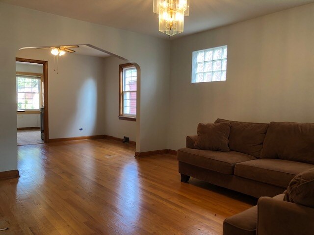 Living Room / Dining Room - 4053 N Plainfield Ave