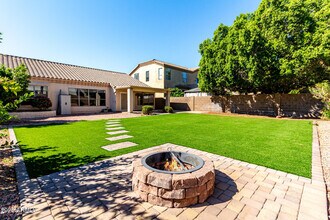 Building Photo - 6410 W Buckskin Trail