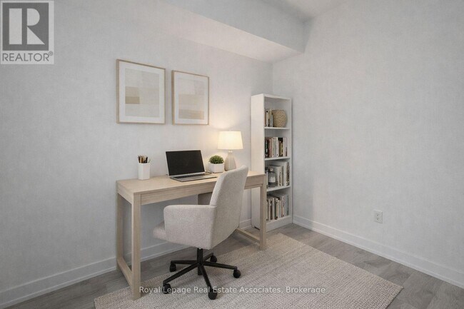 Photo du bâtiment - 220 Missinnihe Way