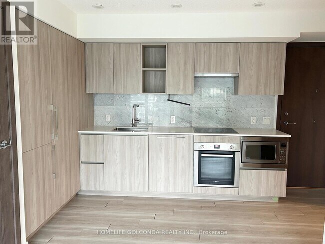 Photo du bâtiment - 19 Bathurst St