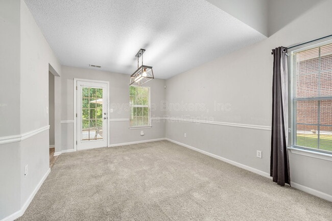 Building Photo - 110 Bellington Dr