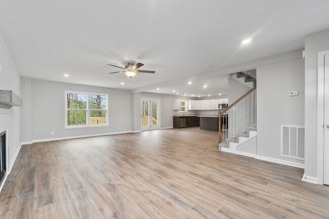 Building Photo - 1162 Old Charlotte Trace