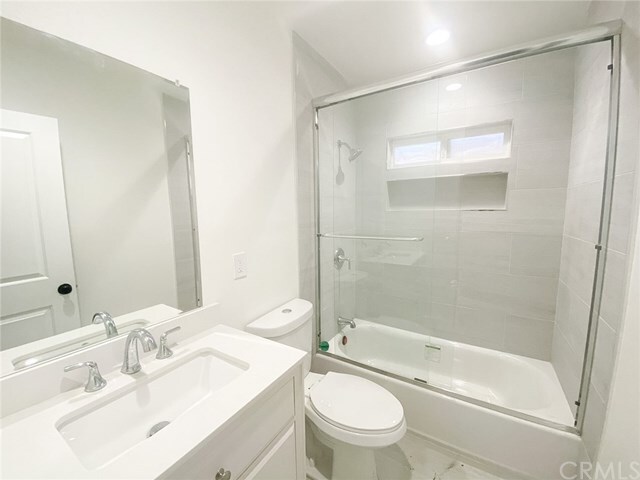Foto del edificio - 9781 Oasis Ave
