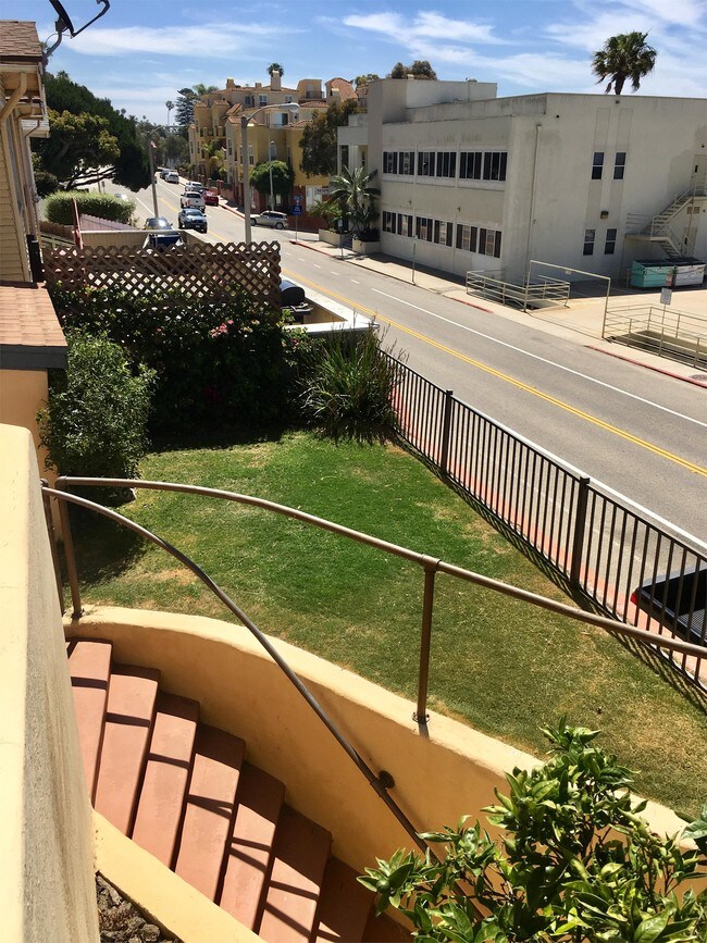 Foto del edificio - 335 Poli St