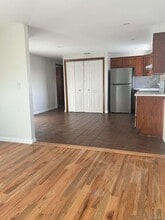 Building Photo - 81 10th Ave