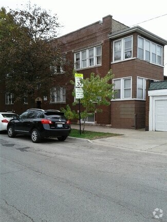 Building Photo - 3921 N Linder Ave