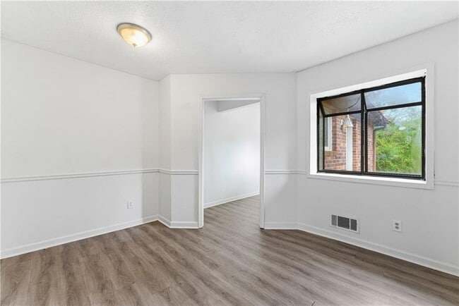 Foto del edificio - 2130 Fieldstone View Ct SE