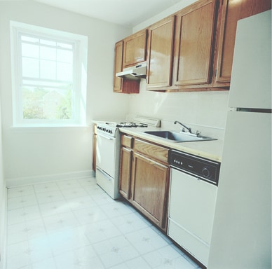 Building Photo - 4991 Parkside Ave N