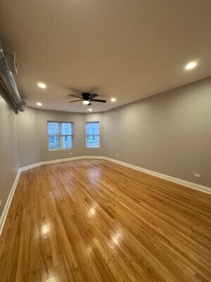 Primary Photo - 1151 W Lunt Ave