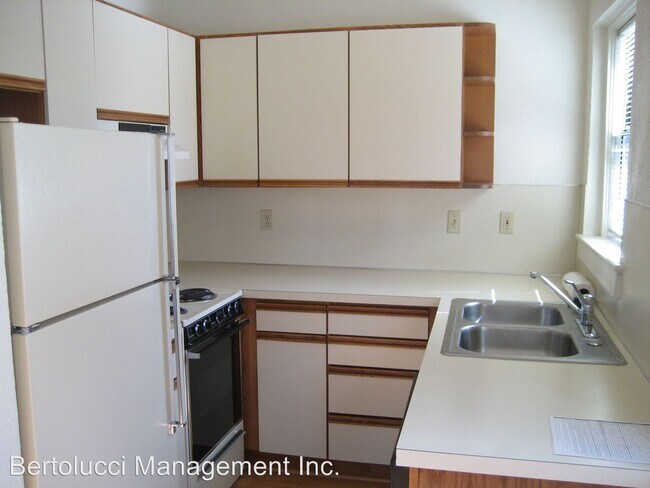 Foto del edificio - 241 High St NE