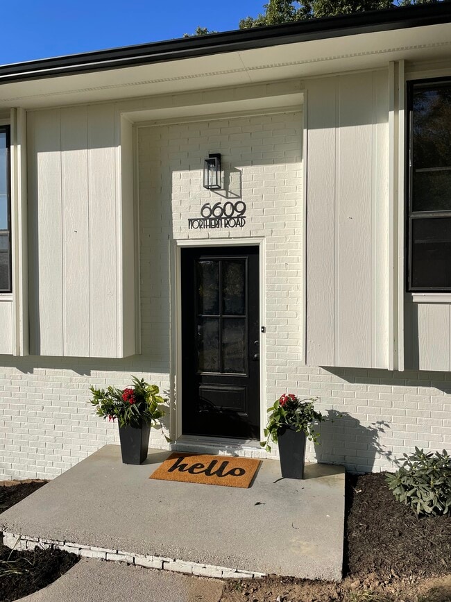 Photo - 6609 Northern Rd House