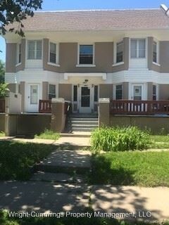 Primary Photo - 1862 E 81st St