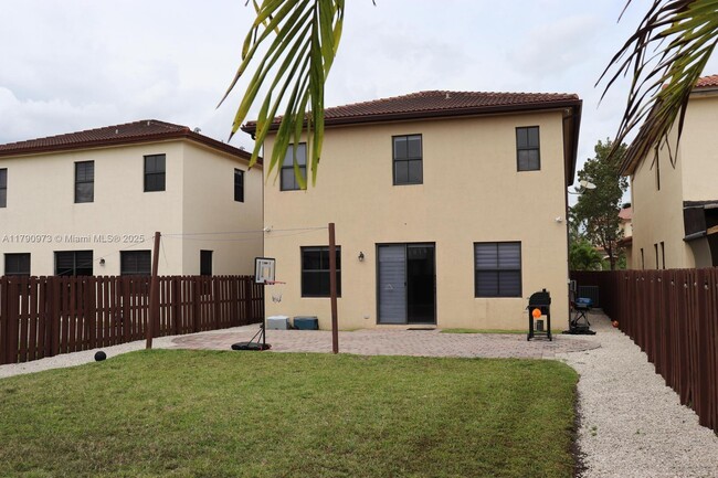 Foto del edificio - 10032 NW 87th Terrace