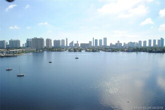 Building Photo - 17301 Biscayne Blvd