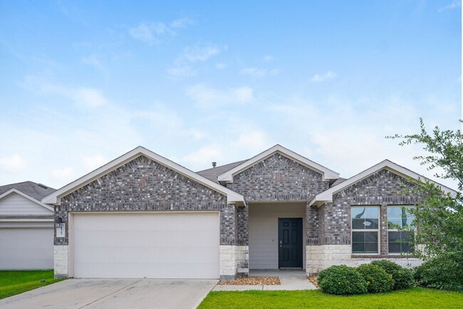 Building Photo - 21302 Brookwood Cres Dr