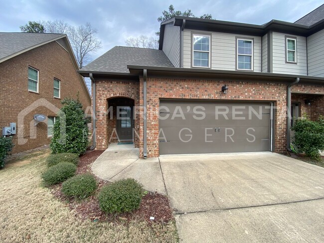 Foto del edificio - Townhome for rent in Gardendale!!! Availab...