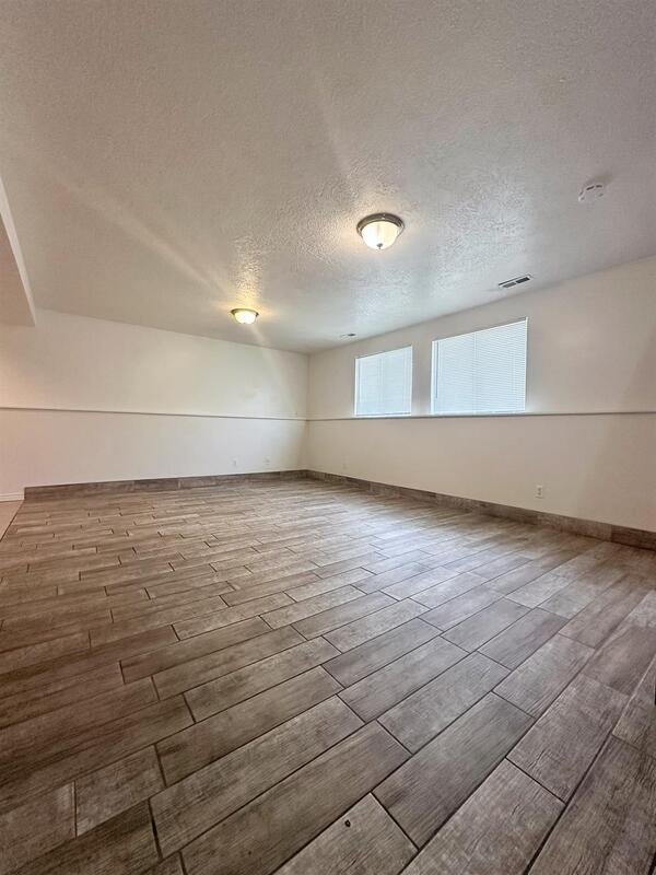 Foto del edificio - 1675 W 100 N