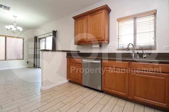 Foto del edificio - 7531 E Majestic Palm Ln