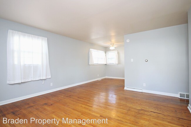 Building Photo - 3 br, 1 bath House - 1010 King Street
