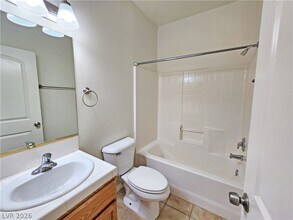 Building Photo - 1041 Marne Ct
