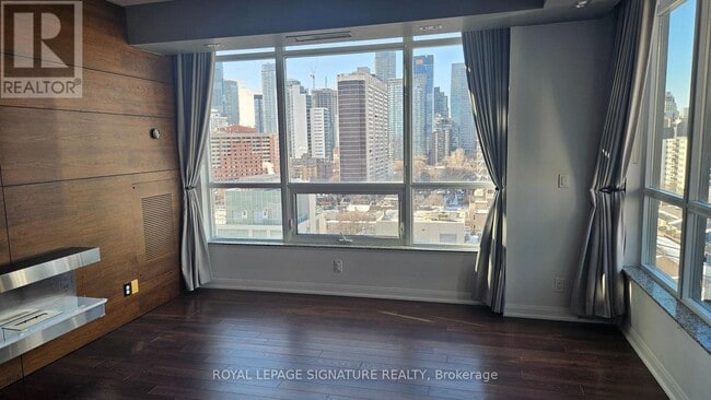 Building Photo - 500 Sherbourne St