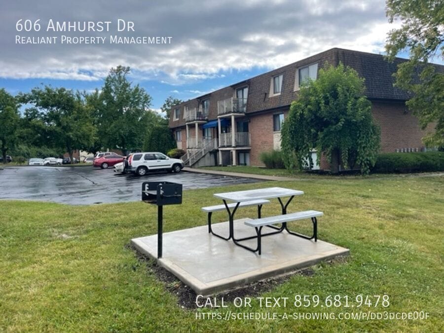 Photo - 606 Amhurst Dr-