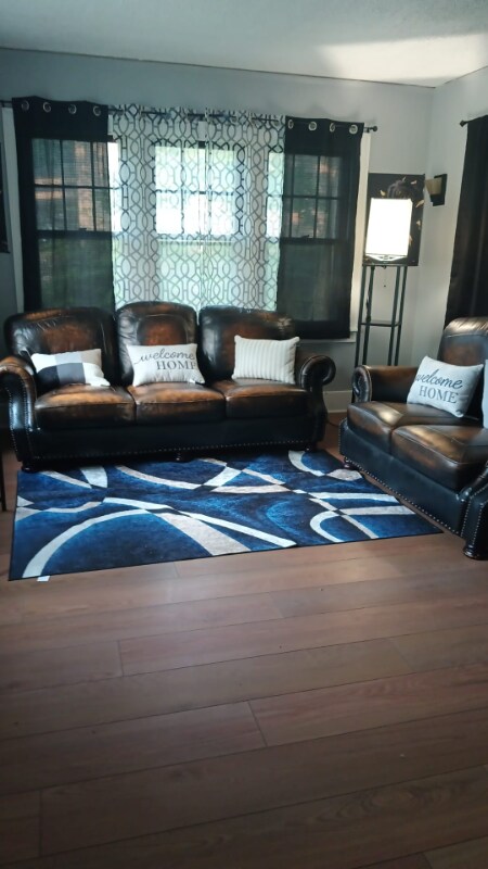 Foto principal - 325 Voorheis St