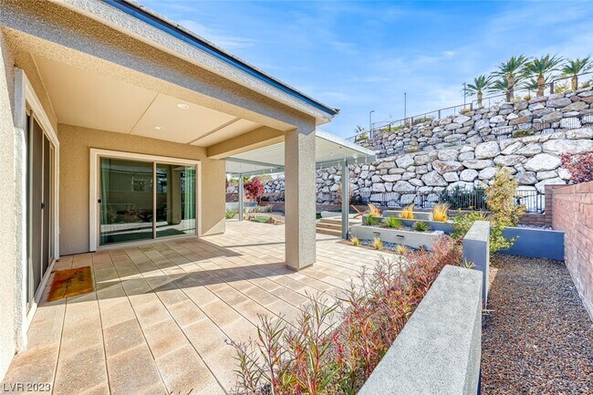 Building Photo - 11049 Black Fire Opal Dr