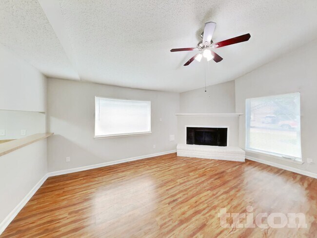 Foto del edificio - 623 Walston Ln