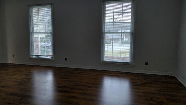 Foto del edificio - 5944 Port Yakima Ct