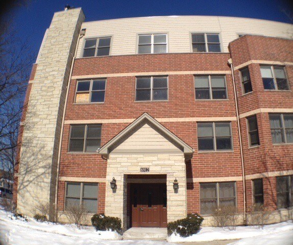 Foto del edificio - 6912 W Medill Ave