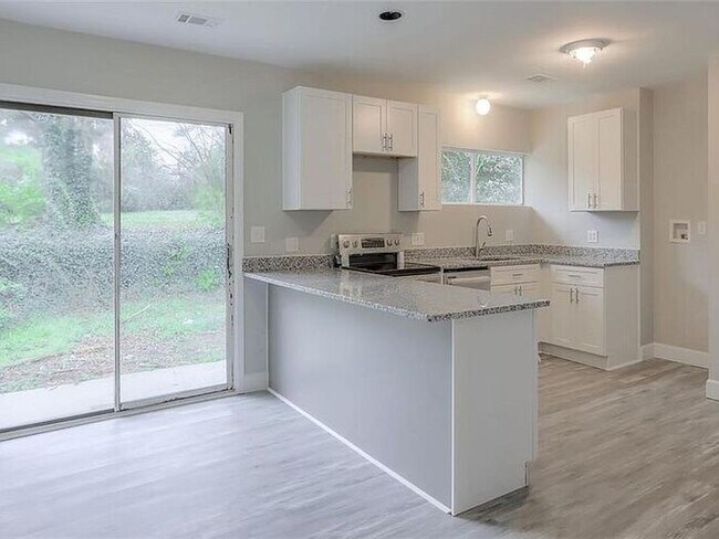 Foto del edificio - 4056 Dallas Acworth Hwy NW