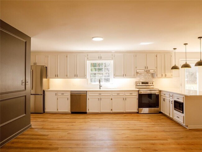 Foto del edificio - 95 Simpson Dr NE