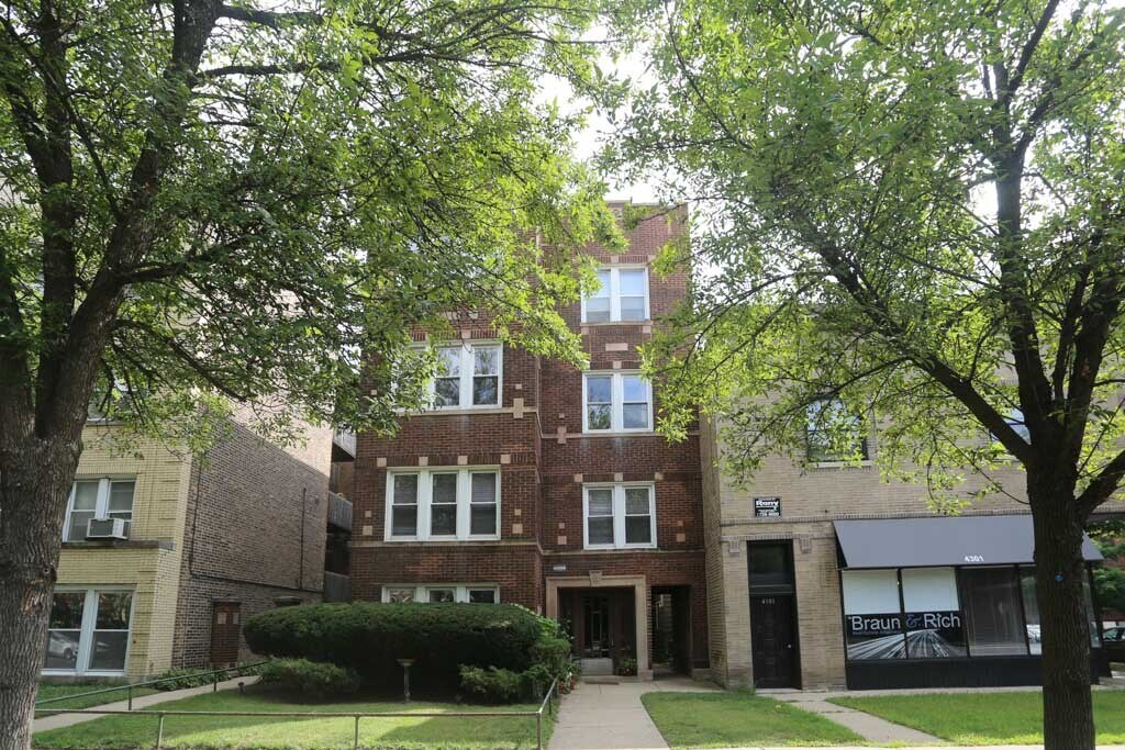 Primary Photo - 4303 N Damen Ave.