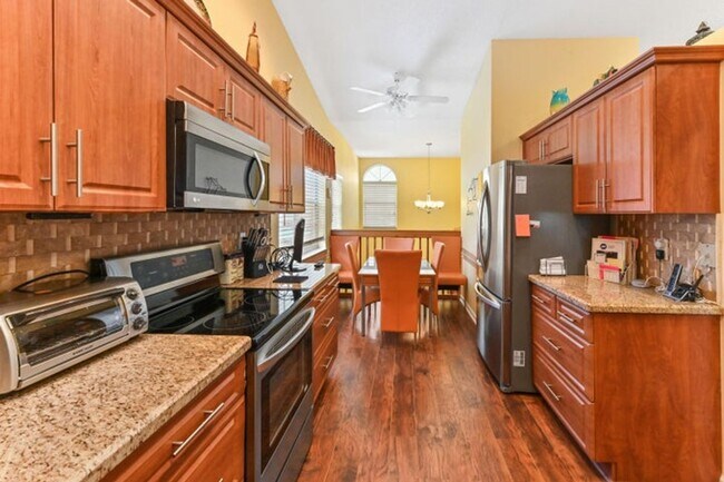 Foto del edificio - 9553 Shadybrook Dr