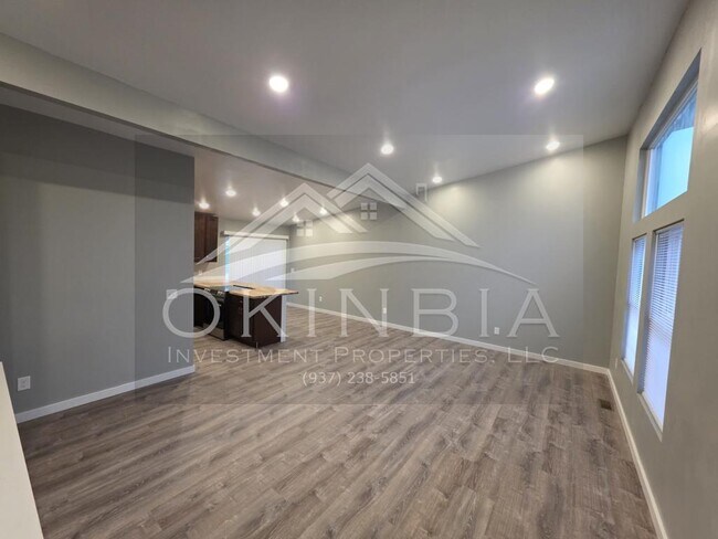 Foto del edificio - 1038 Rossiter Dr