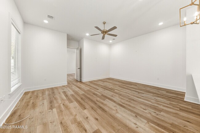 Foto del edificio - 119 Mayberry Grv St