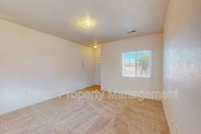 Building Photo - 1553 San Pedro Rd