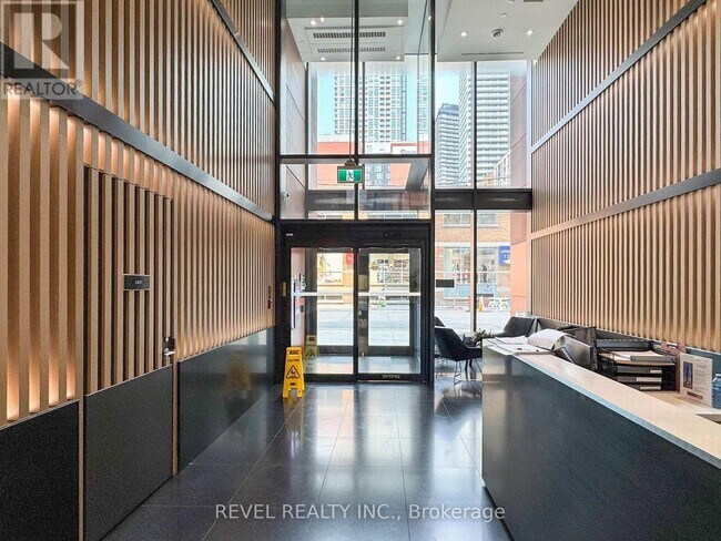 Photo du bâtiment - 357 King St W